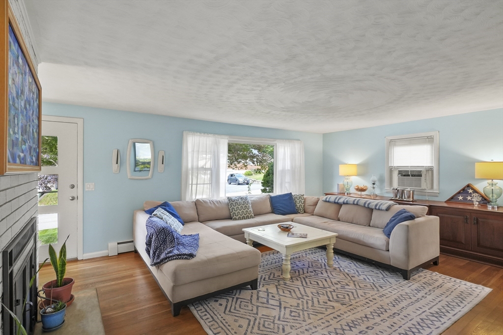 5 Leonard Avenue