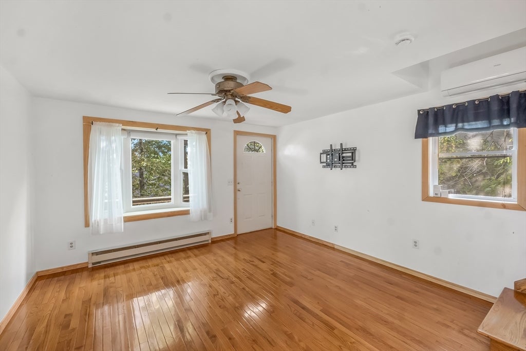 29-A Chilmark St, Worcester MA 01604