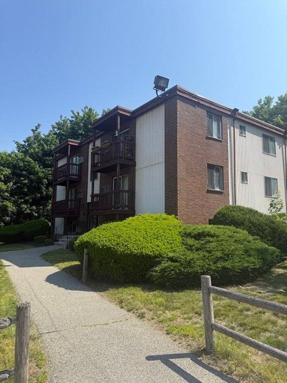 Photo of 707 Bedford Street, Abington, MA