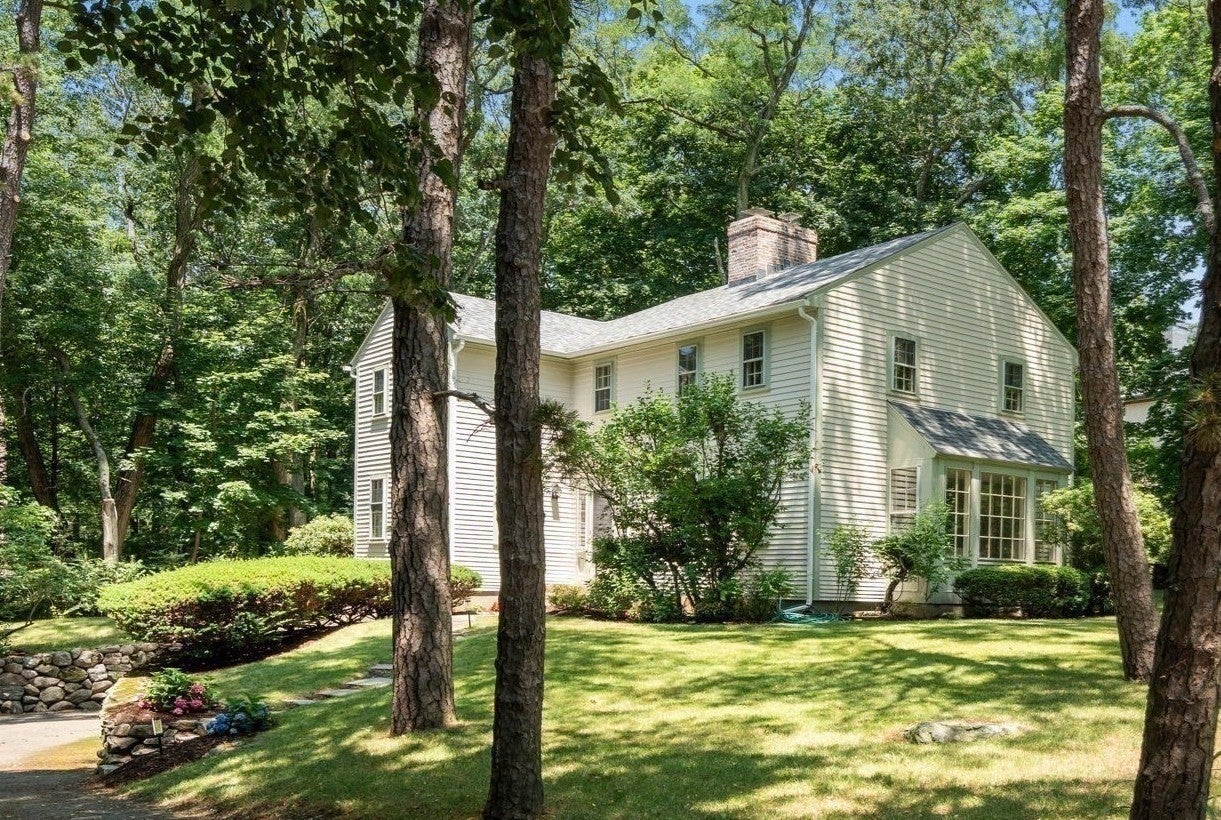 41 Locust Ave, Lexington, MA Photo #1