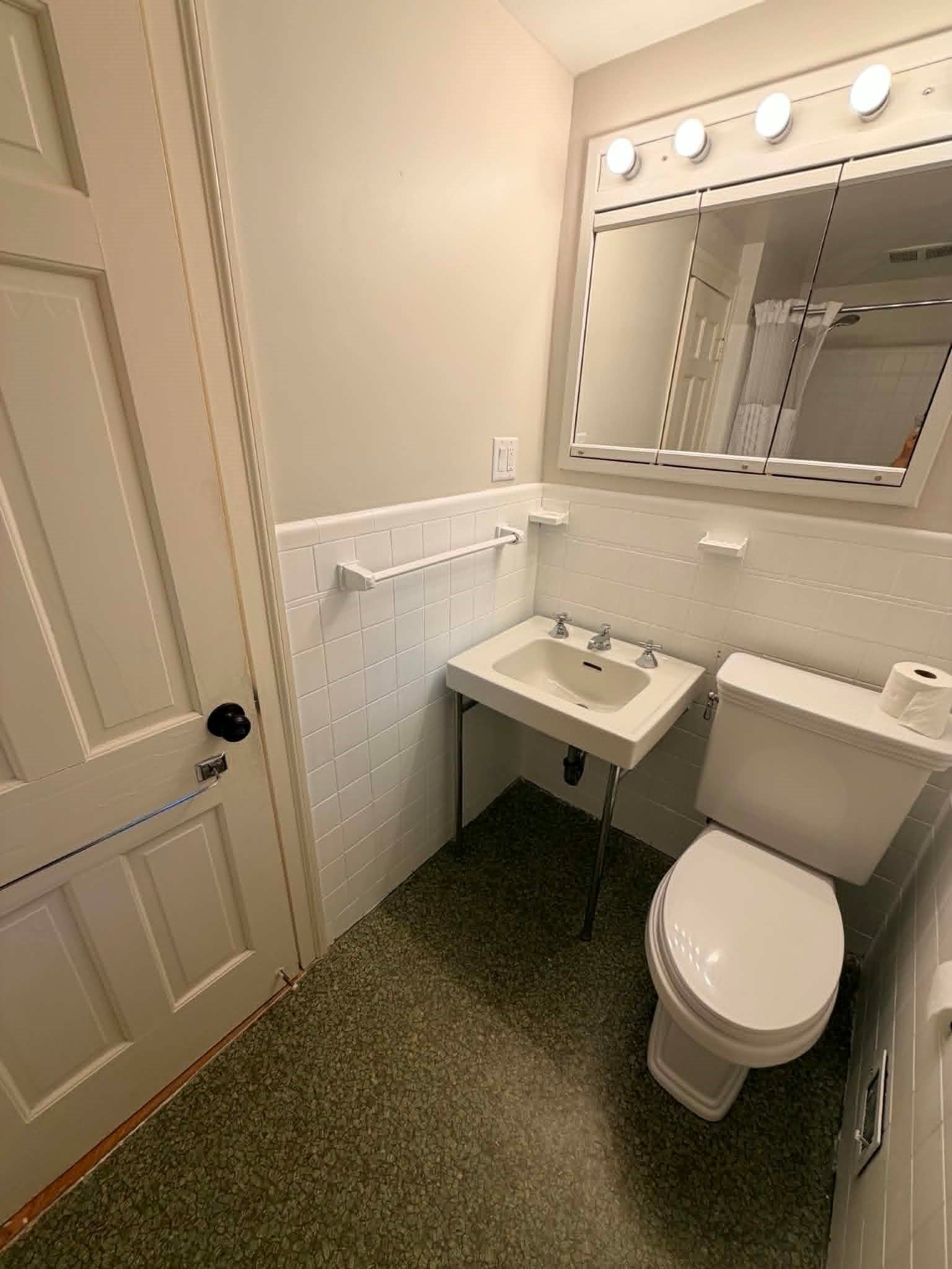 41 Locust Ave, Lexington, MA Photo #38