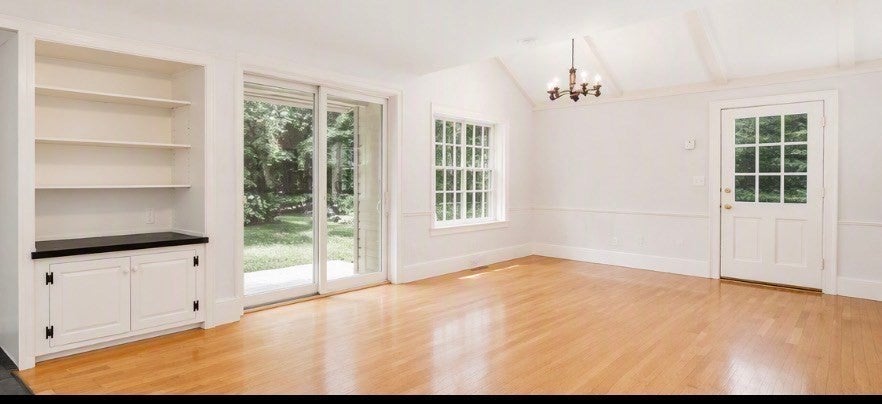 41 Locust Ave, Lexington, MA Photo #2