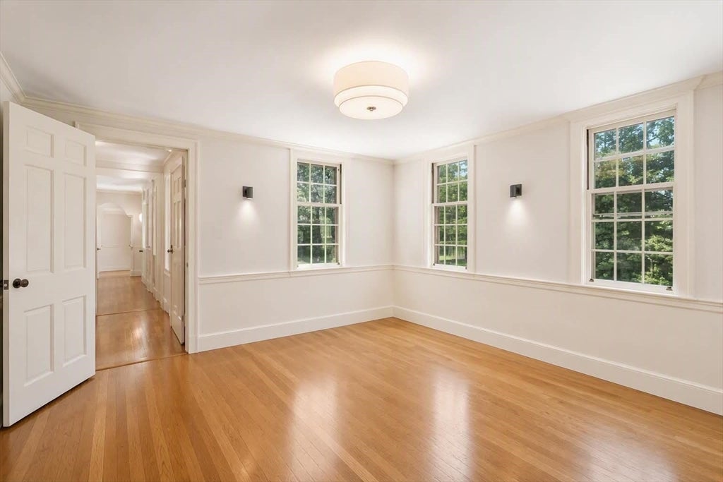 41 Locust Ave, Lexington, MA Photo #5