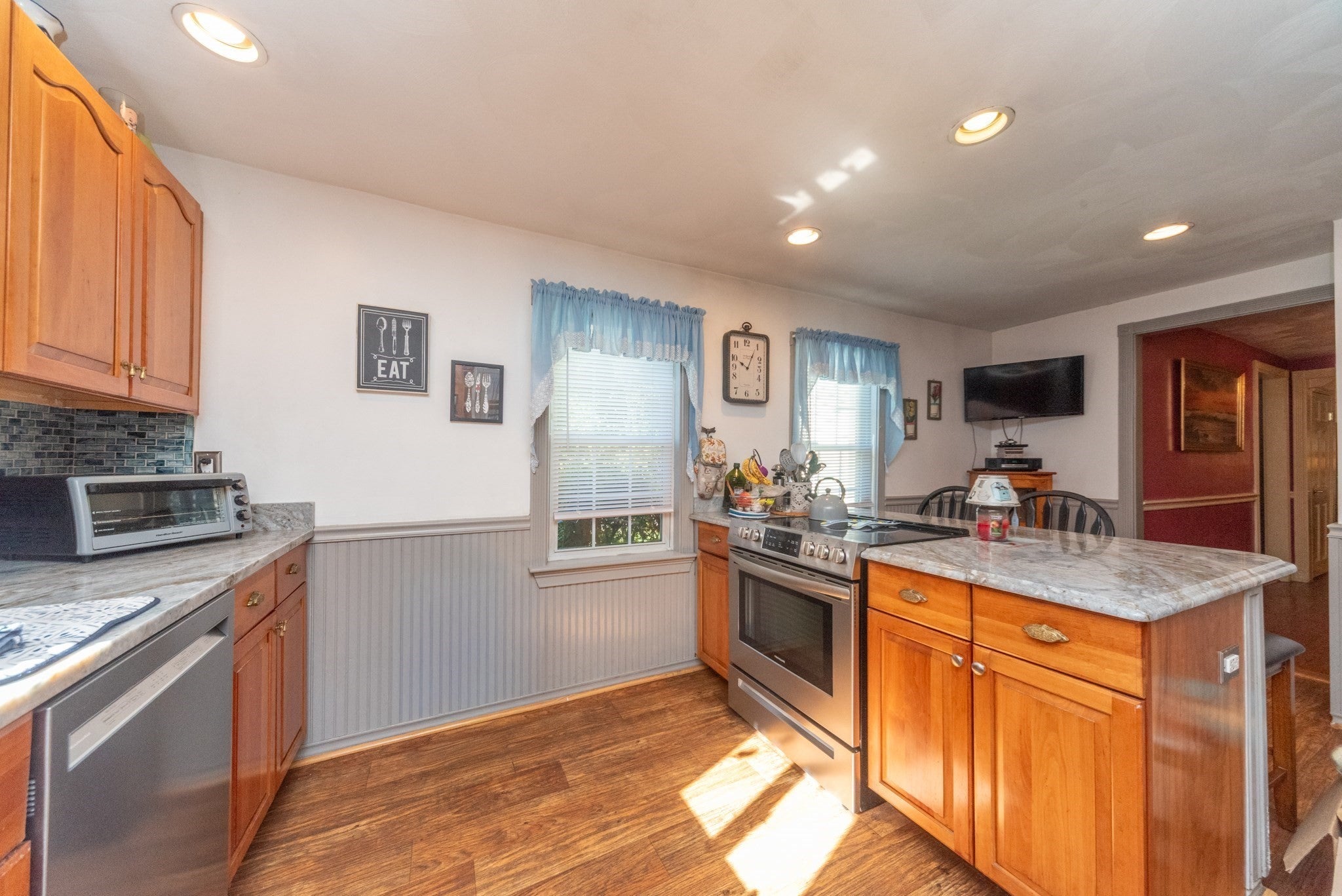 71 School St, Northborough, MA, 71 School St, Northborough, MA Photo #7
