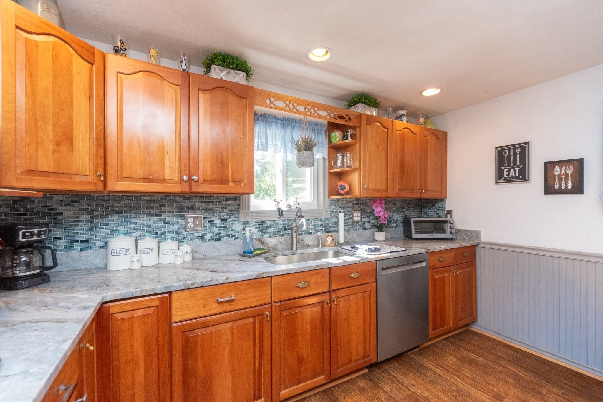 71 School St, Northborough, MA, 71 School St, Northborough, MA Photo #6