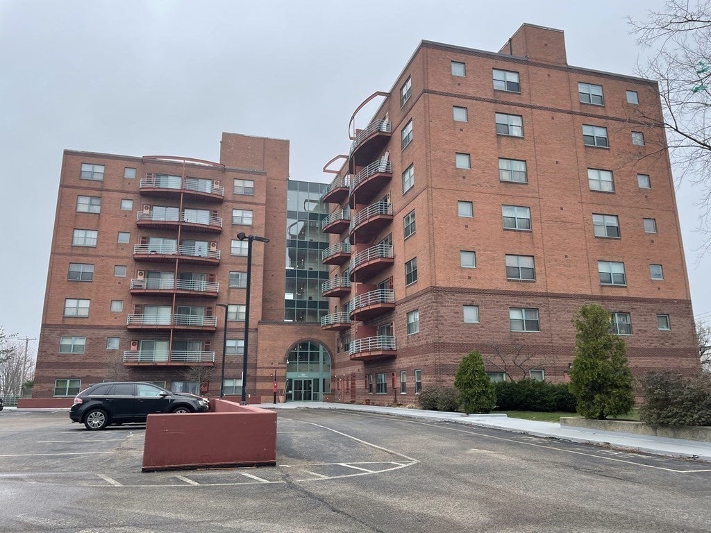 Photo of 100 West Squantum St, Quincy, MA