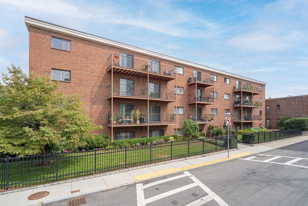 26 Waverly St #405, Boston, MA, 26 Waverly St #405, Boston, MA Photo #1