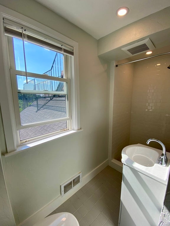 975 Chestnut St #2, Newton, MA, 975 Chestnut St #2, Newton, MA Photo #7