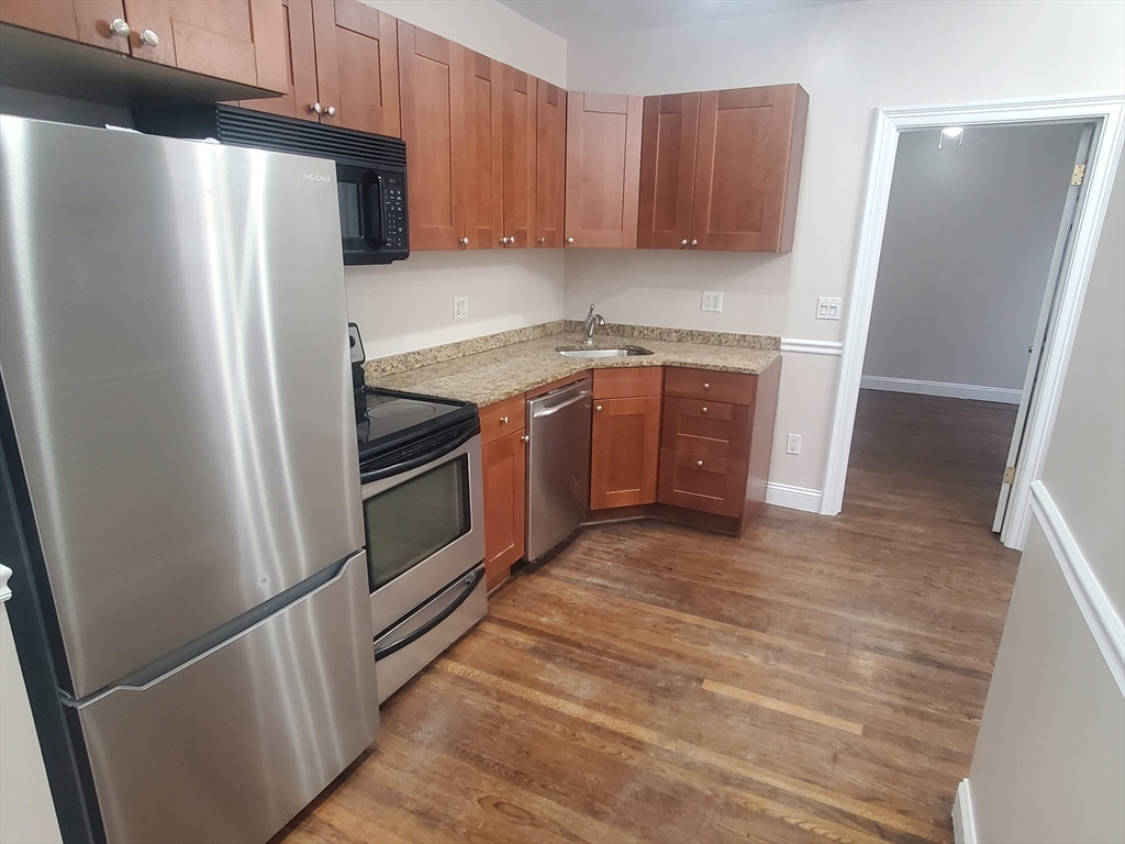 854 Dorchester Ave 1