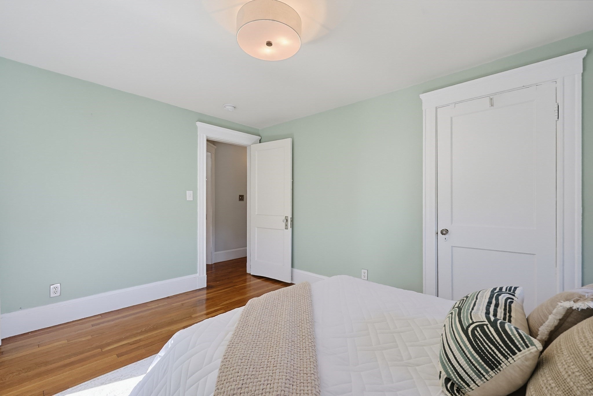 49 Katherine Rd, Stoneham, MA Photo #24