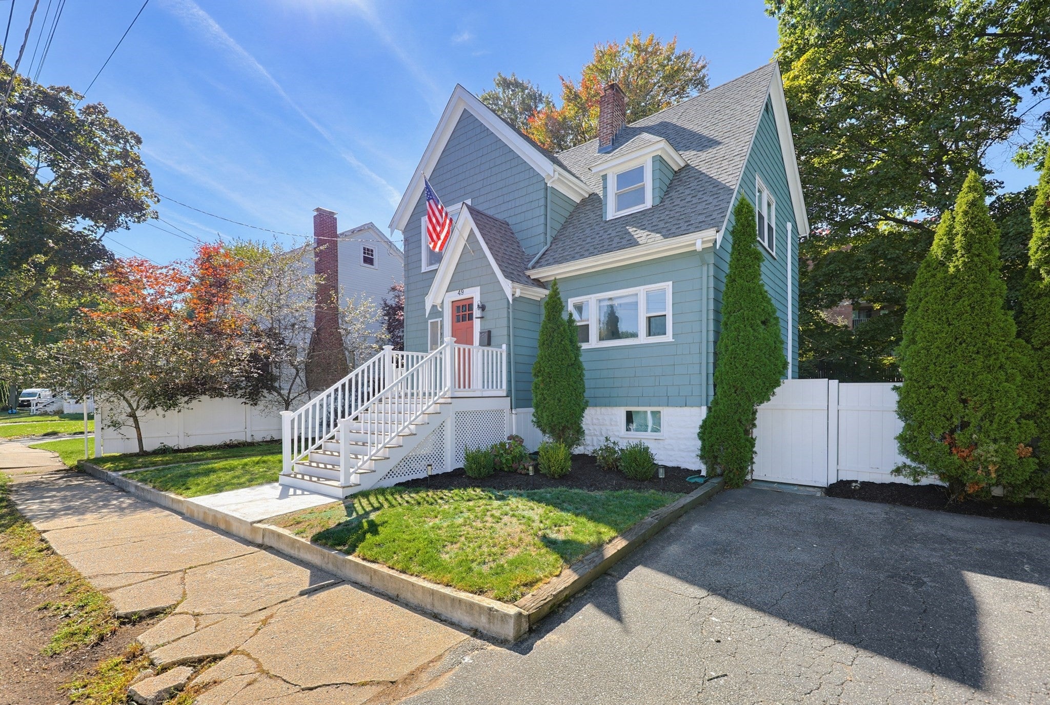 49 Katherine Rd, Stoneham, MA Photo #2