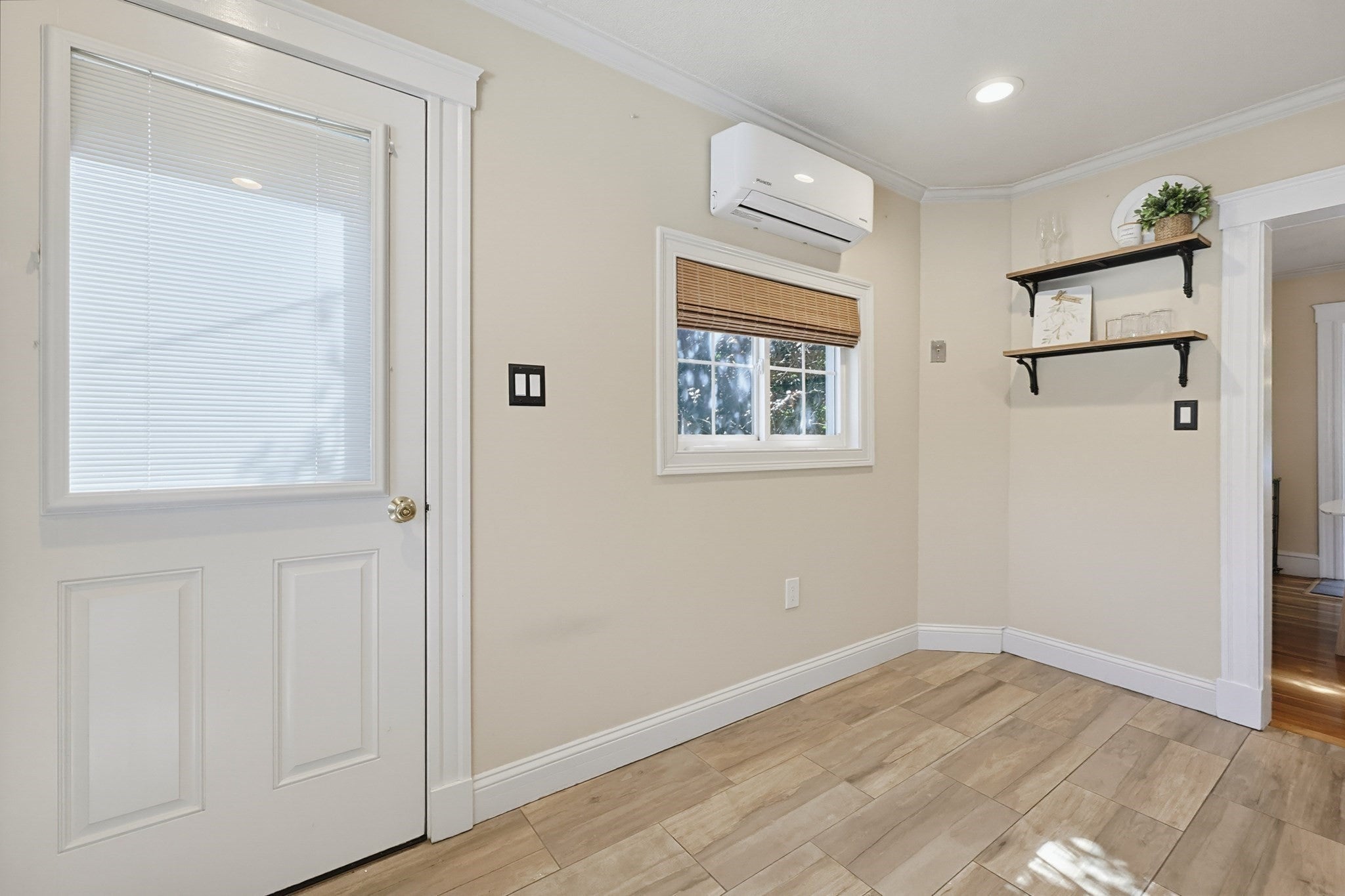 49 Katherine Rd, Stoneham, MA Photo #8