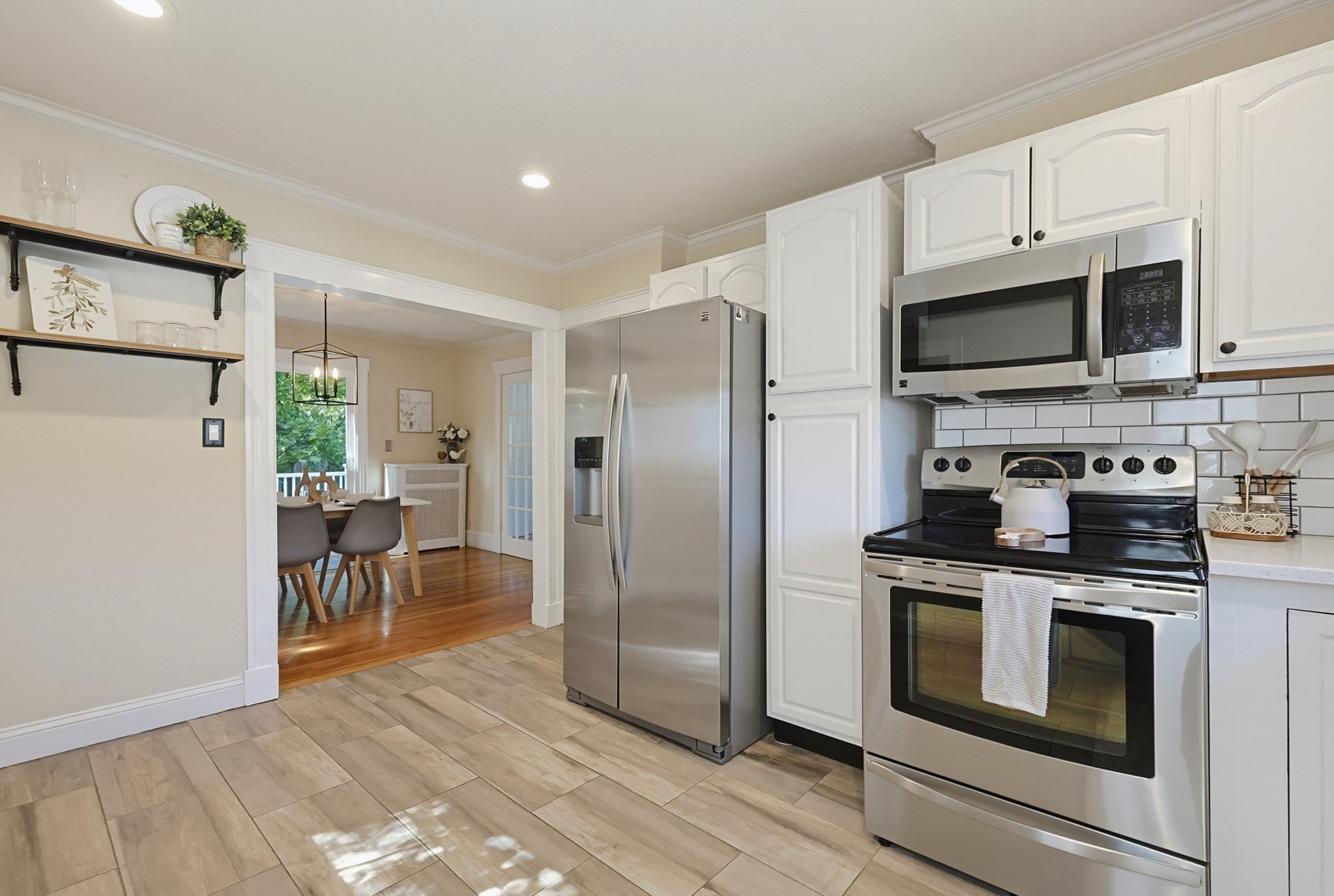 49 Katherine Rd, Stoneham, MA Photo #4