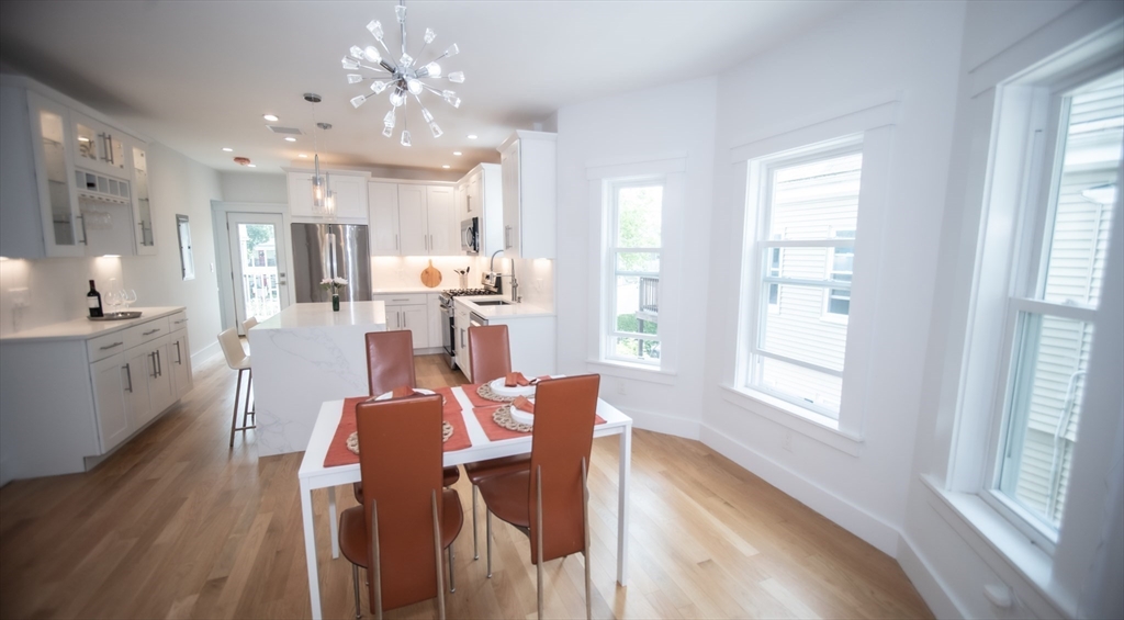 54 Lowden Ave 2