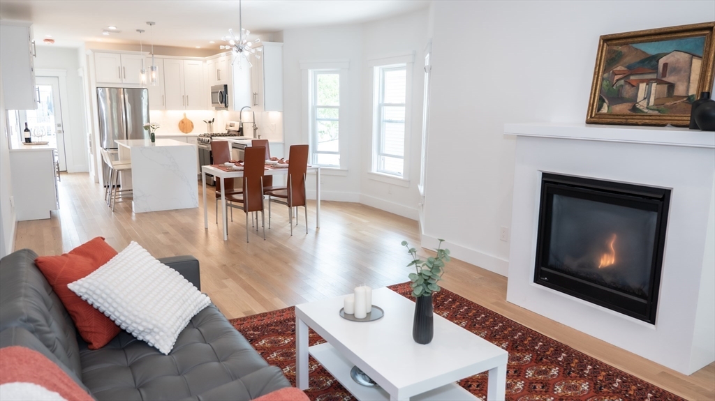 54 Lowden Ave 2