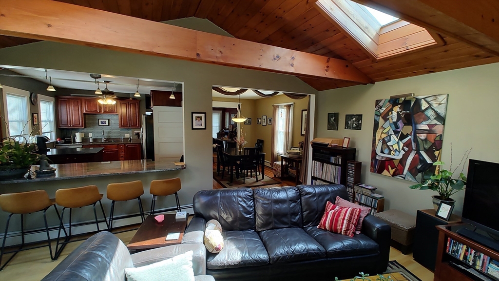 42 Freeman Ave, Everett, MA Photo #14