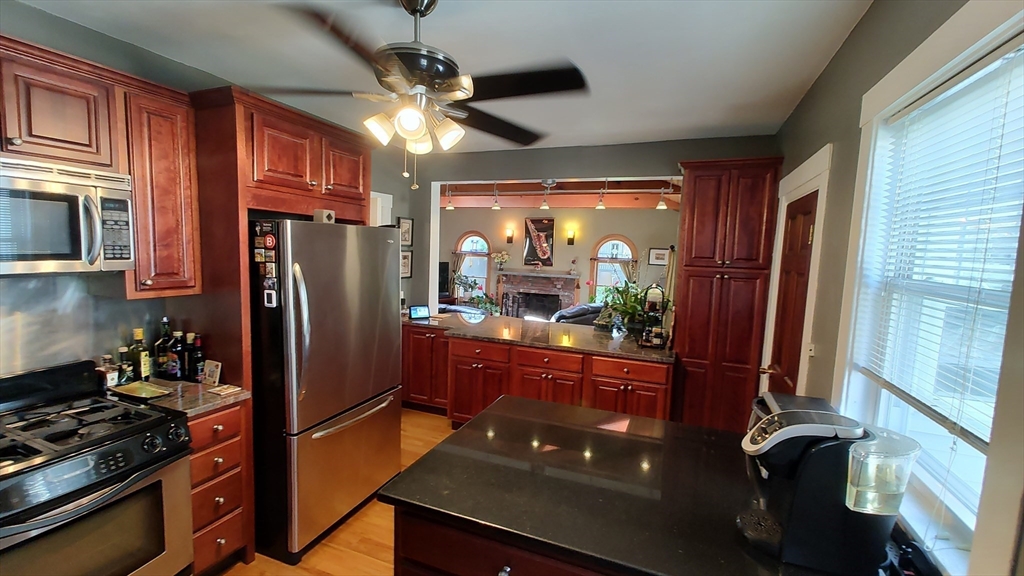42 Freeman Ave, Everett, MA Photo #19