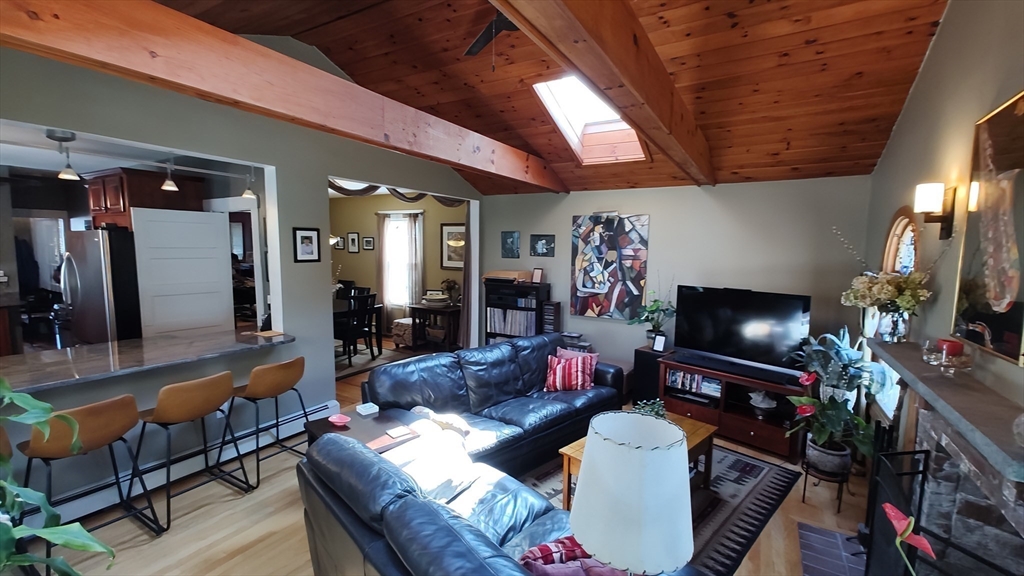 42 Freeman Ave, Everett, MA Photo #16
