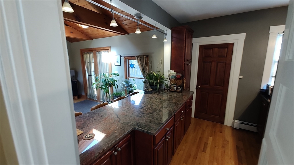 42 Freeman Ave, Everett, MA Photo #23