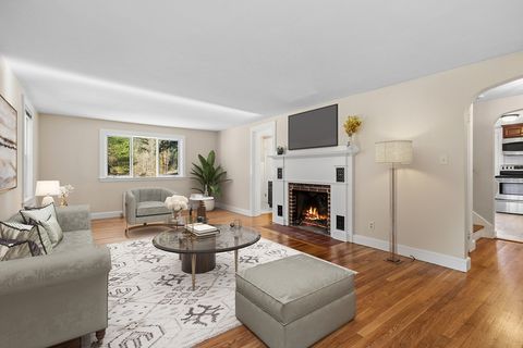 Photo of 319 Taunton St, Wrentham, MA 02093 (MLS # 73465123)