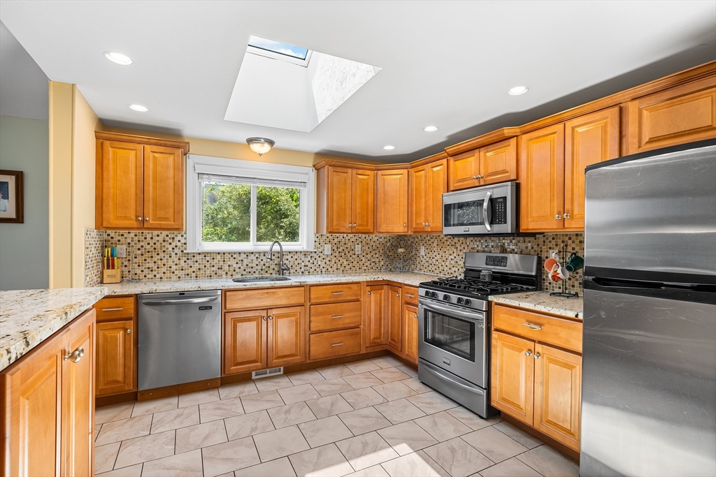 105 Crystal Water Dr 105