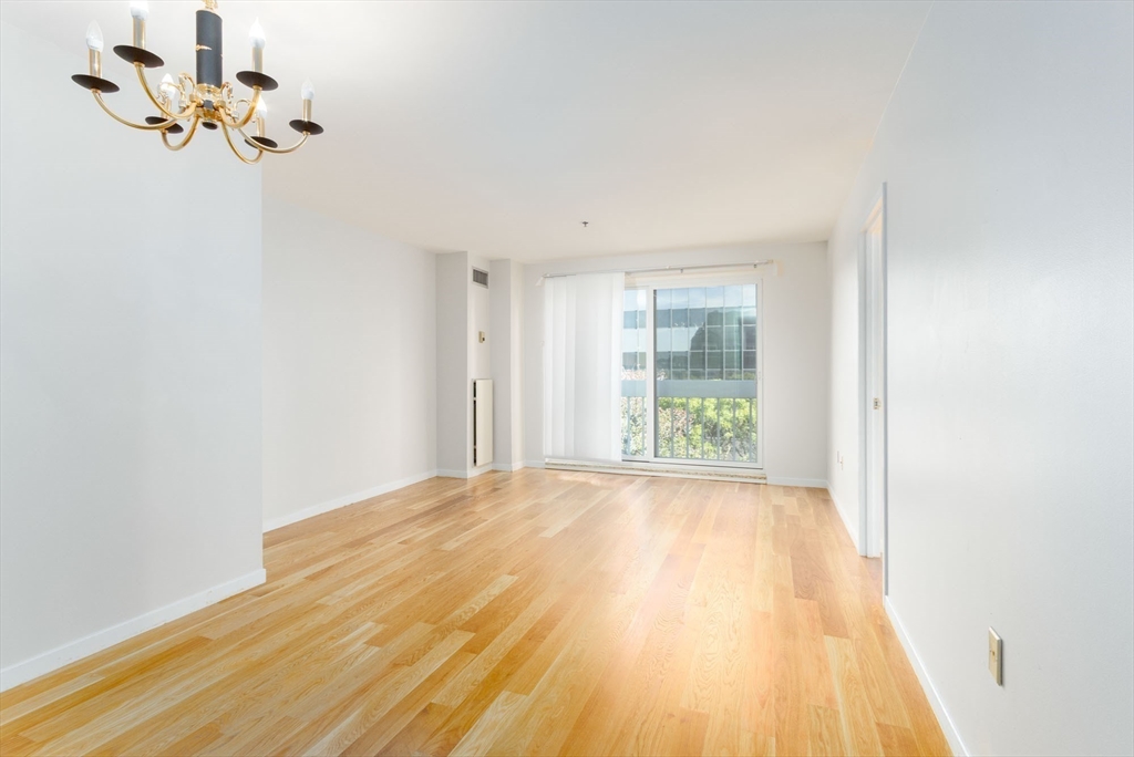 950 Massachusetts Ave 504