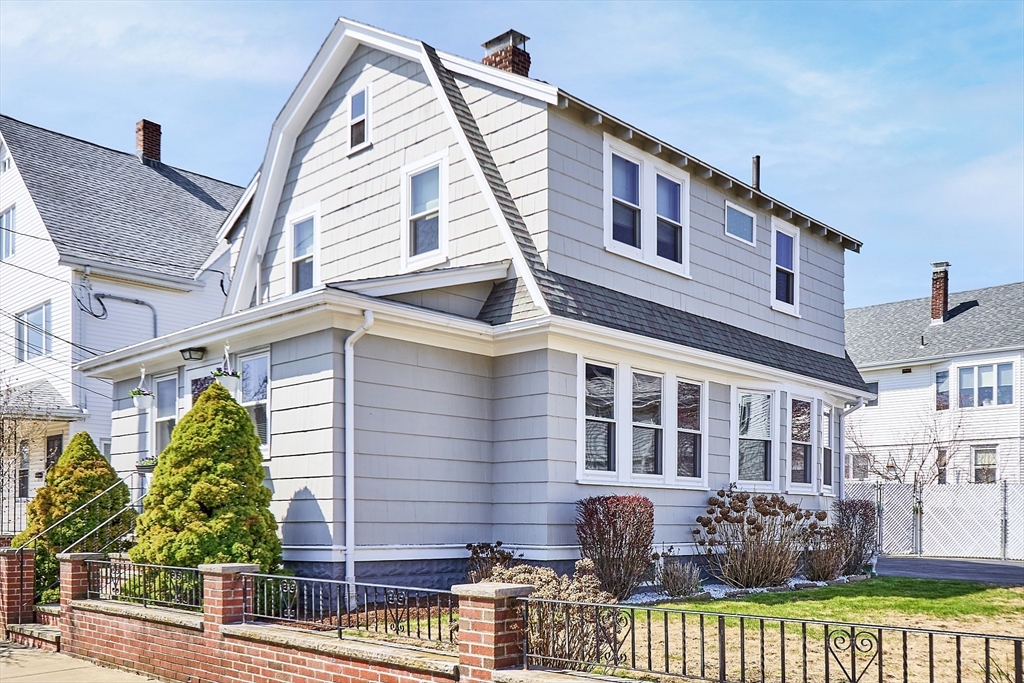 35 Wolcott St