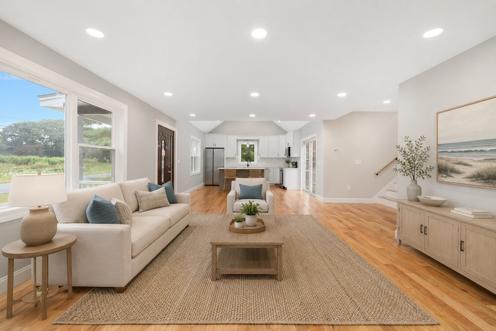 5 Colfall St, Seekonk, MA Photo #6