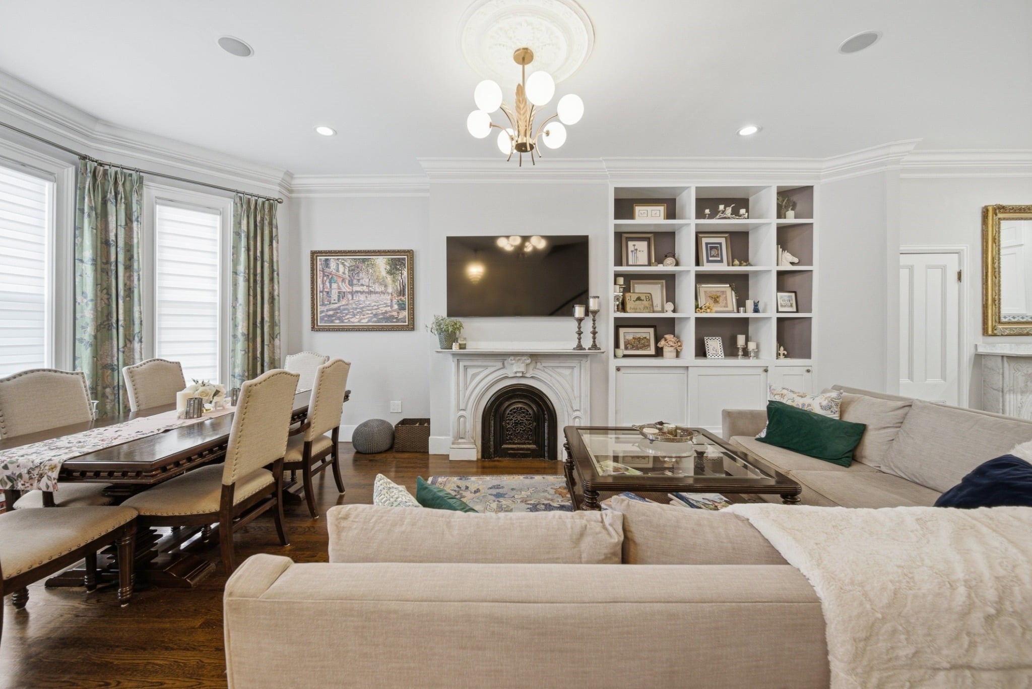 20 W Cottage St
