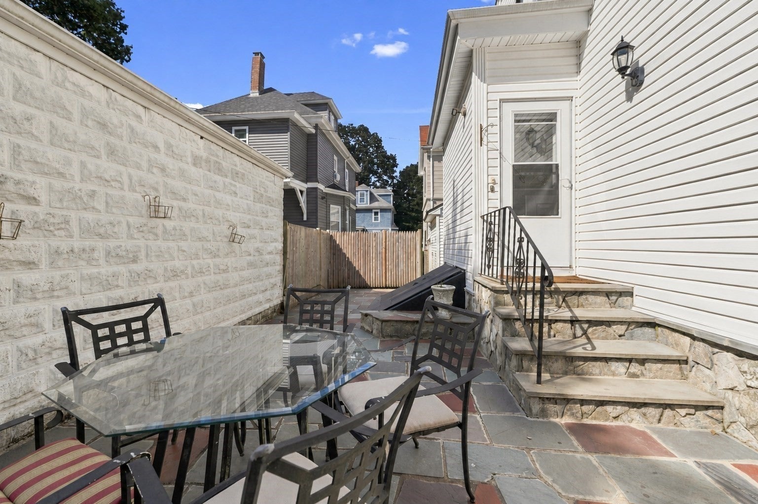 127 Rotch St, New Bedford, MA, 127 Rotch St, New Bedford, MA Photo #7