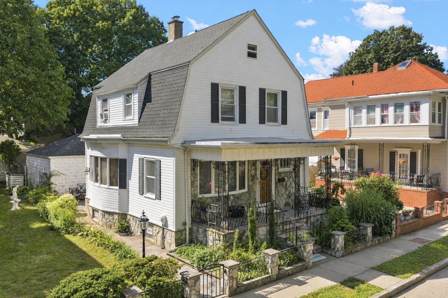 Photo of 127 Rotch St, New Bedford, MA