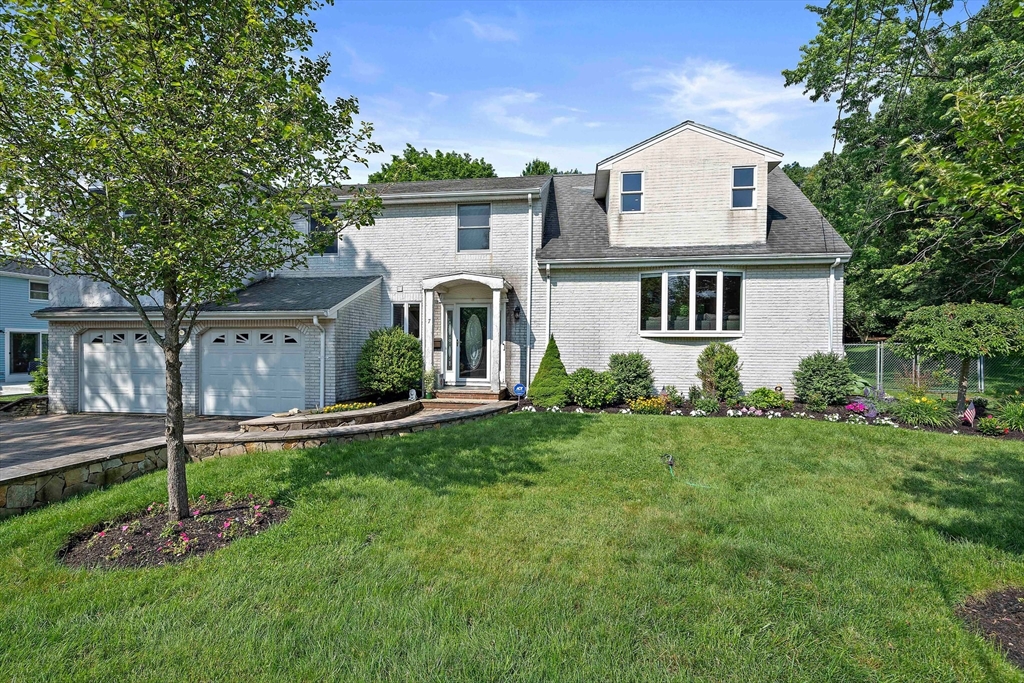 7 Helen Rd