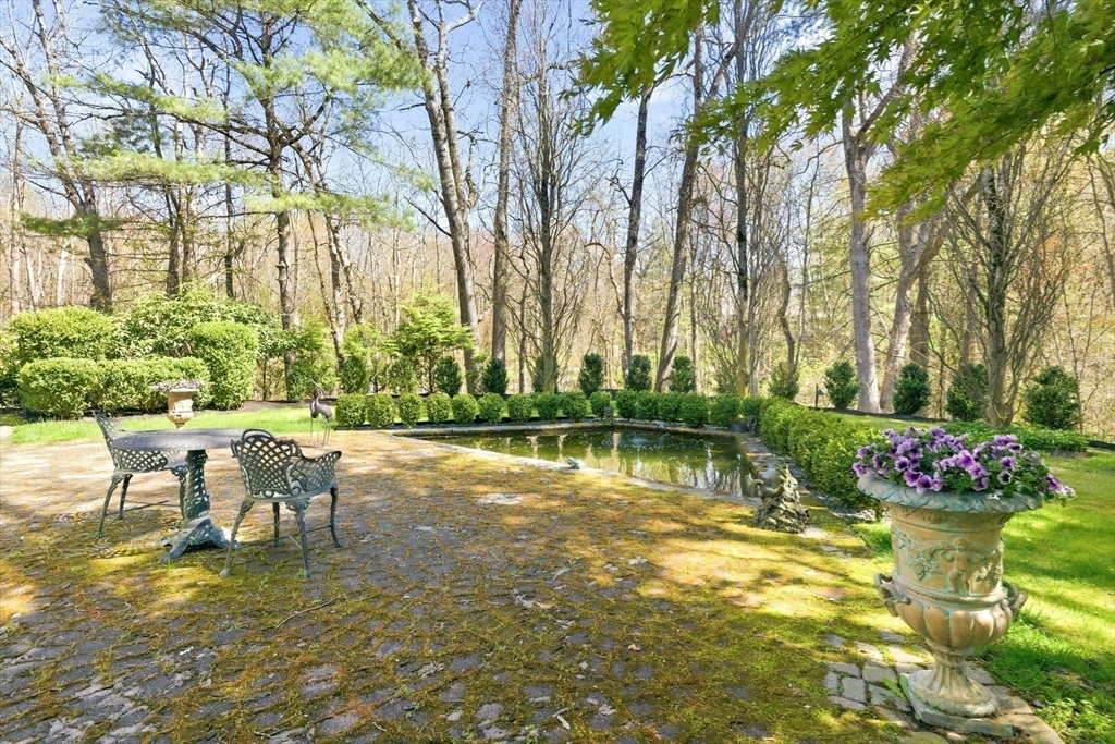 98 Bridle Trail Rd, Needham, MA Photo #33