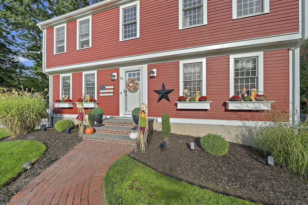 32 Bourne Park Ave