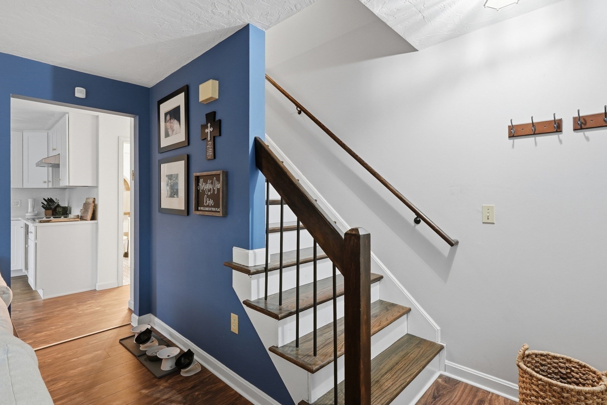 15 Enid St, Worcester, MA Photo #2