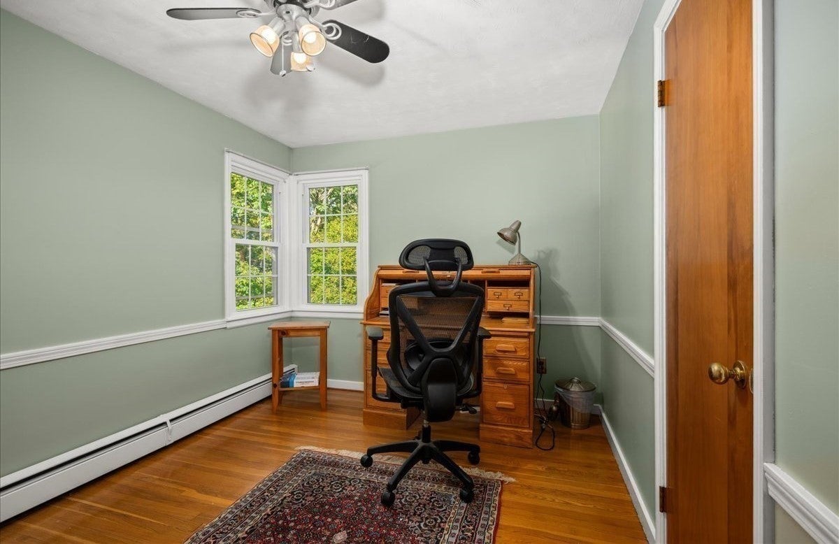 16 Venus Drive, Shrewsbury, MA Photo #11