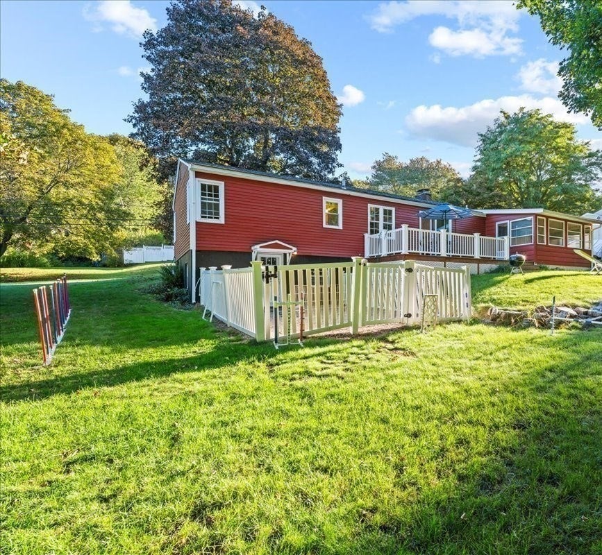 16 Venus Drive, Shrewsbury, MA Photo #24