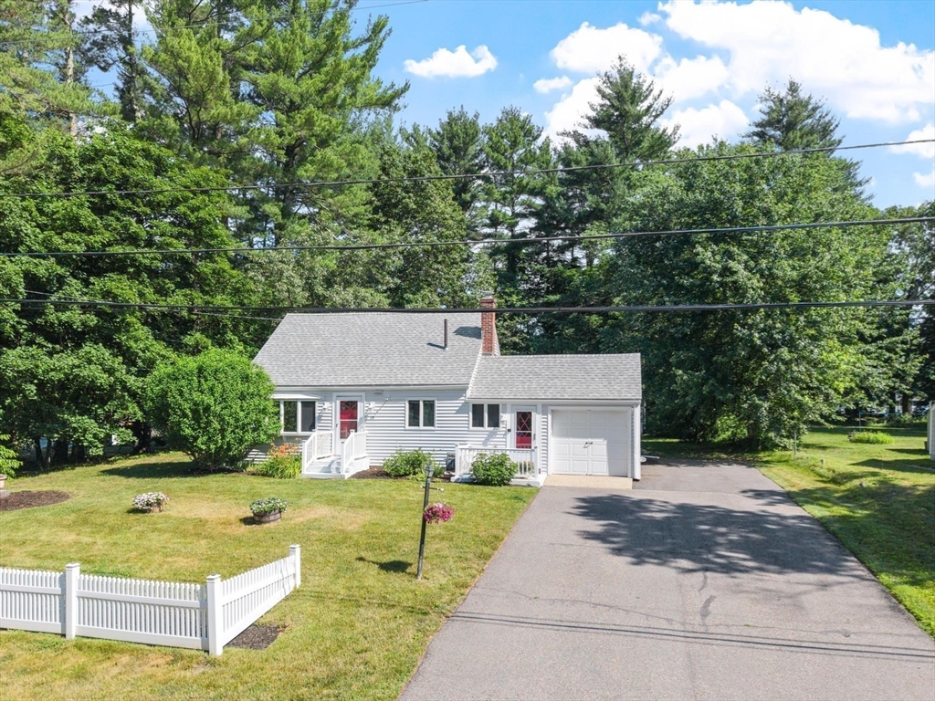 15 Alderbrook Road
