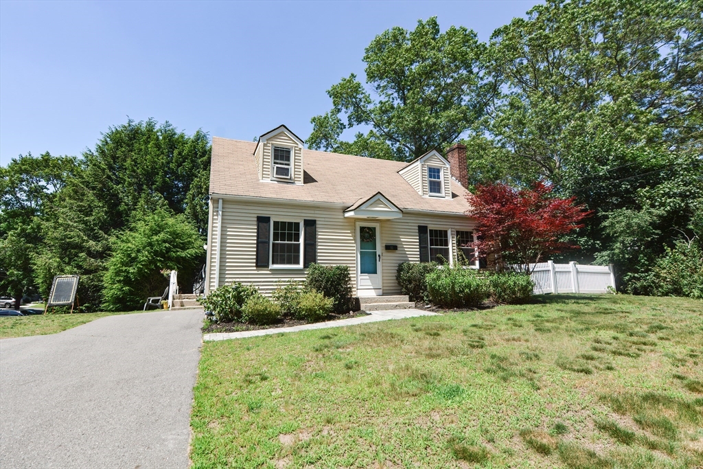 80 Pocahontas St