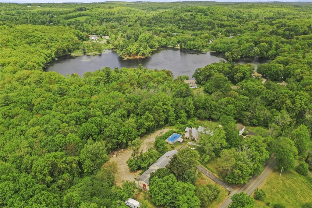 40 Carroll Hill Rd