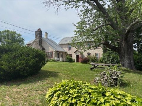 40 Carroll Hill Rd Charlton MA 01507