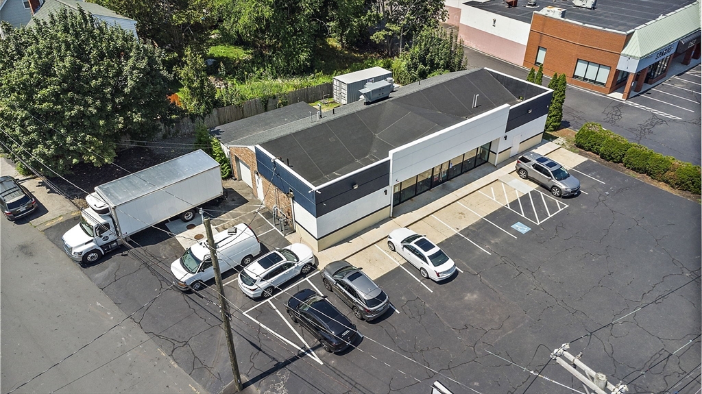 190 Quincy Ave