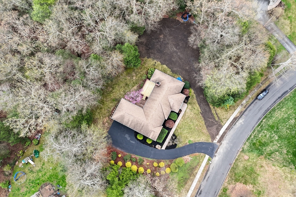 4 Pearl Brook Road