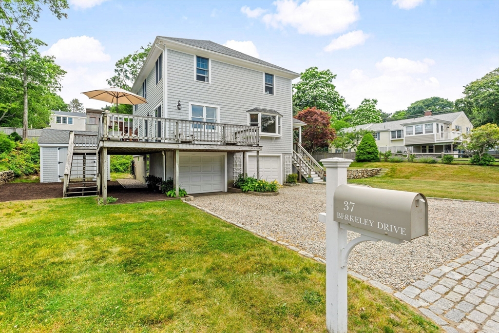 37 Berkeley Dr