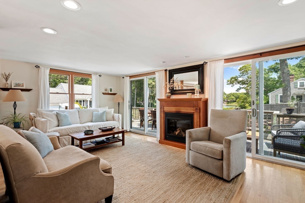 37 Berkeley Dr