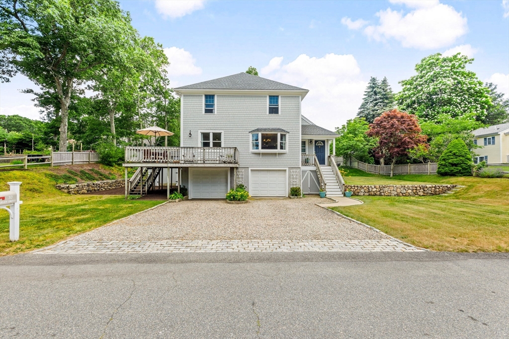 37 Berkeley Dr