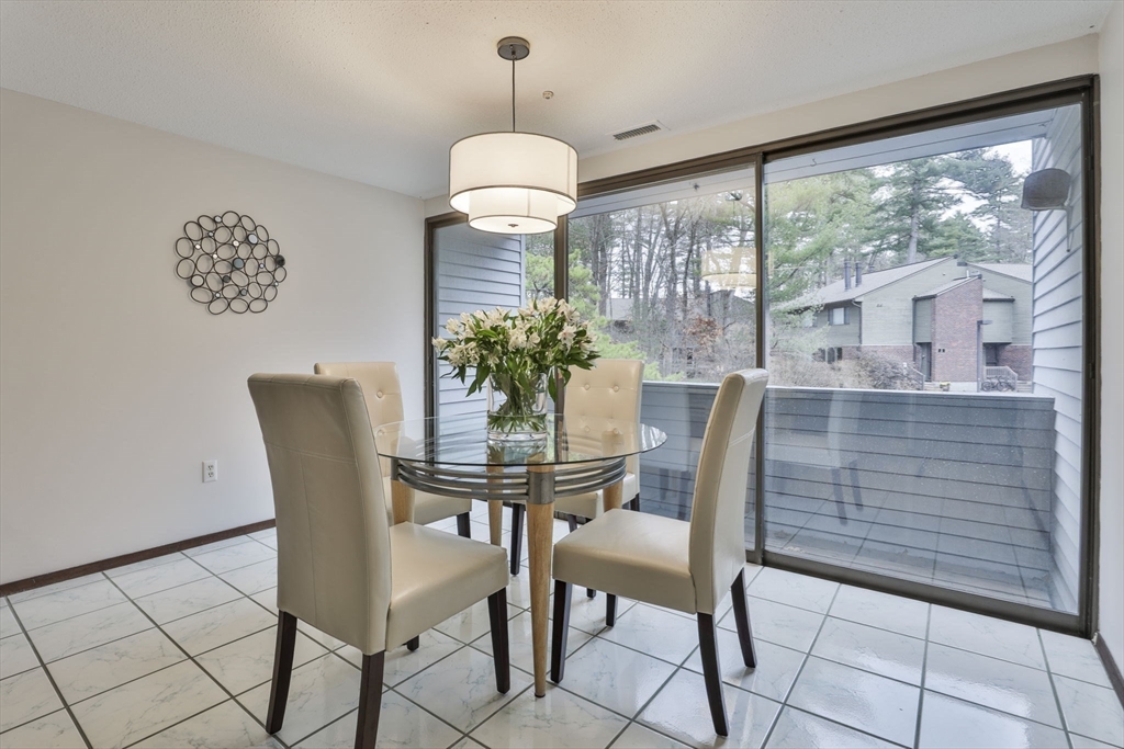 405 Great Elm Way 405