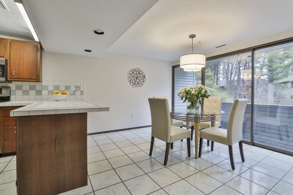 405 Great Elm Way 405