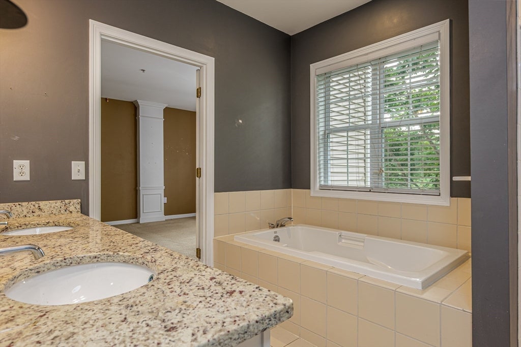 172 Haverhill St #219, Andover, MA, 172 Haverhill St #219, Andover, MA Photo #17