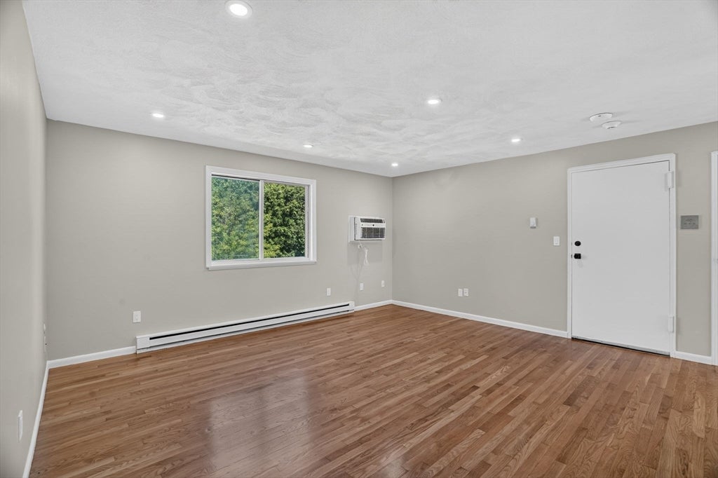 16 Appleton Park #B3, Ipswich, MA, 16 Appleton Park #B3, Ipswich, MA Photo #11